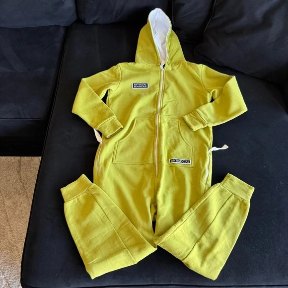 Antisocial green jumpsuit for sport, snowboard , cozy weather - Picture 3 of 6